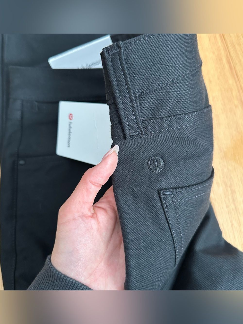 NWT 28 EasyFive HR Subtle-Flare Pant *Short 29” inseam - Black - Picture 8 of 9